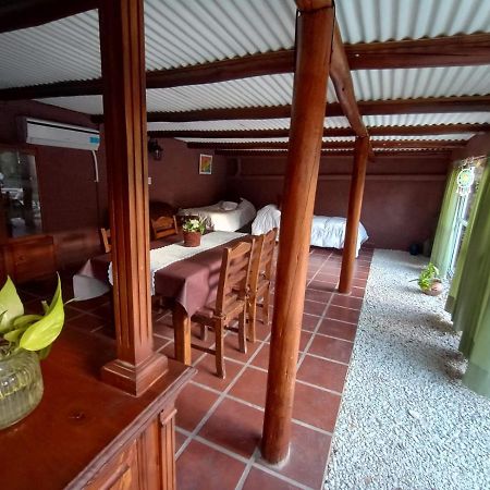 Casa Sol Y Sierras A 500 Metros Del Centro Villa Alta Gracia Luaran gambar